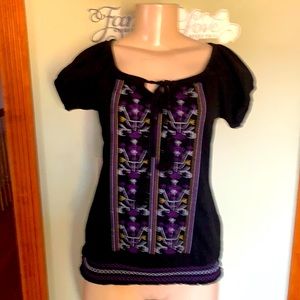 Elegant top with embroidery